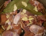 Foto langkah ke 1 dari resep Ayam kecap + saus tiram.