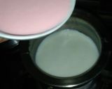 A picture of step 3 of Strawberry custard.
