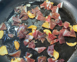 Foto del paso 2 de la receta: Alcachofas con jamón
