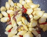 Foto langkah ke 3 dari resep Tumis Tahu & Duo Jagung.