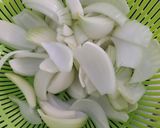 Hình bước làm 1 của món Cà ri gà