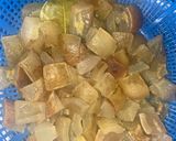 Foto langkah ke 2 dari resep Kulit sapi bumbu kecap pedas.