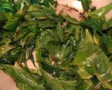 A picture of step 1 of Crispy Neem.