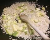 A picture of step 1 of Scallop and zucchine risotto.