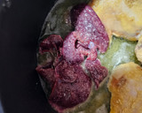Foto del paso 2 de la receta: Pollo y conejo con olivas