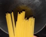 Gambar langkah 1 resipi Spaghetti Cheese Sticks 🍝🍝.