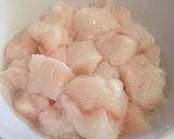 Foto del paso 1 de la receta: Arroz meloso con rape, ajetes y alcachofas