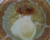 Foto langkah ke 3 dari resep Indomie ala warmindo awet kenyal.