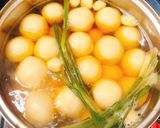 Hình bước làm 7 của món Chè trôi nước nhân đậu xanh