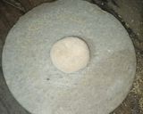 A picture of step 3 of Methi paratha.