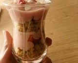 صورة لخطوة 5 من وصفة ترايفل الفواكهة🍓