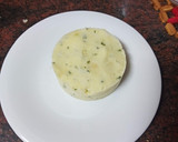 Foto del paso 1 de la receta: Zócalo de puré de papas con sardinas de lata y mini ensalada