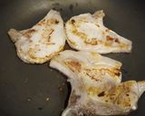 Foto del paso 2 de la receta: Chuletas de puerco 🐷 fritas