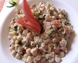 A picture of step 5 of Chana Salsa.