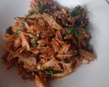Foto langkah ke 5 dari resep Tongkol Suwir Kemangi.