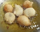 Foto langkah ke 4 dari resep Bola bola kue keranjang.