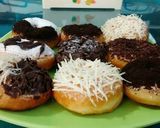 Foto langkah ke 8 dari resep Donat Empuk ala kafe.