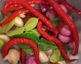 Foto langkah ke 1 dari resep Tom yum.