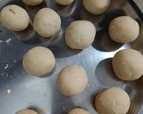 A picture of step 4 of Bread Gulab Jamun.
