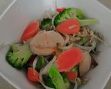 Foto langkah ke 8 dari resep Tumis brokoli tauge basis (baso+sosis).