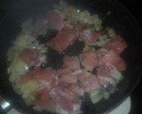Foto del paso 3 de la receta: Guisantes con jamón cocido y lomo