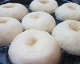 Foto langkah ke 8 dari resep 8. Donat Maizena.