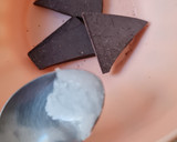 Foto del paso 5 de la receta: Figura huevo de Pascua saludable y sin complicaciones 🍌 🥥 🍫harina de coco y banana, low carb
