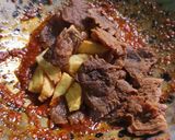 Foto langkah ke 6 dari resep Dendeng Balado Kentang.