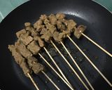 Foto langkah ke 4 dari resep Sate Daging Sapi.
