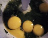 Foto del passaggio 1 della ricetta Rotolo di frittata agli spinaci di cucinatranquilla