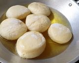 Foto langkah ke 4 dari resep Donat bomboloni super lembut.