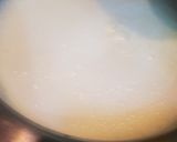 A picture of step 1 of Strawberry Shake.