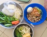 Hình bước làm 2 của món Cơm chayMì bún xào rau củCanh mướp nấmChả giò chay