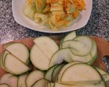 Foto del paso 4 de la receta: Pasta con zapallito italiano y sus flores