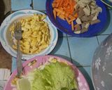 Foto langkah ke 4 dari resep Bihun goreng bakso.
