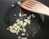 A picture of step 1 of Pasta mare e monti.