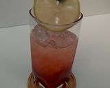 Foto langkah ke 4 dari resep Strawberry Lemonade.