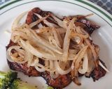 Foto del paso 4 de la receta: Pechugas encebolladas fáciles