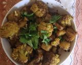 फूलगोभी आलू की सब्जी (phool gobi aloo ki sabzi recipe in Hindi) रेसिपी चरण 3 फोटो