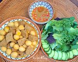 Hình bước làm 4 của món Chả lụa kho trứng cút