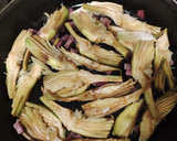 Foto del paso 4 de la receta: Alcachofas salteadas con cecina