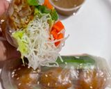 Foto langkah ke 3 dari resep Vietnamese Spring Roll.
