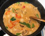 Foto del paso 4 de la receta: Curry rojo tailandés (no picante)