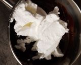 Une image de l'étape 1 de °Mousse trois chocolats°.