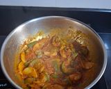 A picture of step 3 of Capsicum Sabzi.