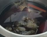 A picture of step 4 of Hibiscus flowers Tea.