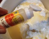 Foto langkah ke 3 dari resep Butter Cream Anti Eneg.