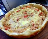 Foto del paso 4 de la receta: Tarta de atún, tomate 🍅 y queso 🧀