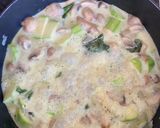 A picture of step 4 of Zucchini Mushroom Soup.