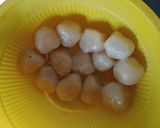 Foto langkah ke 2 dari resep Seblak cilok sosis mantul.